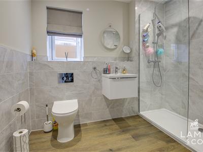 SHOWER ROOM